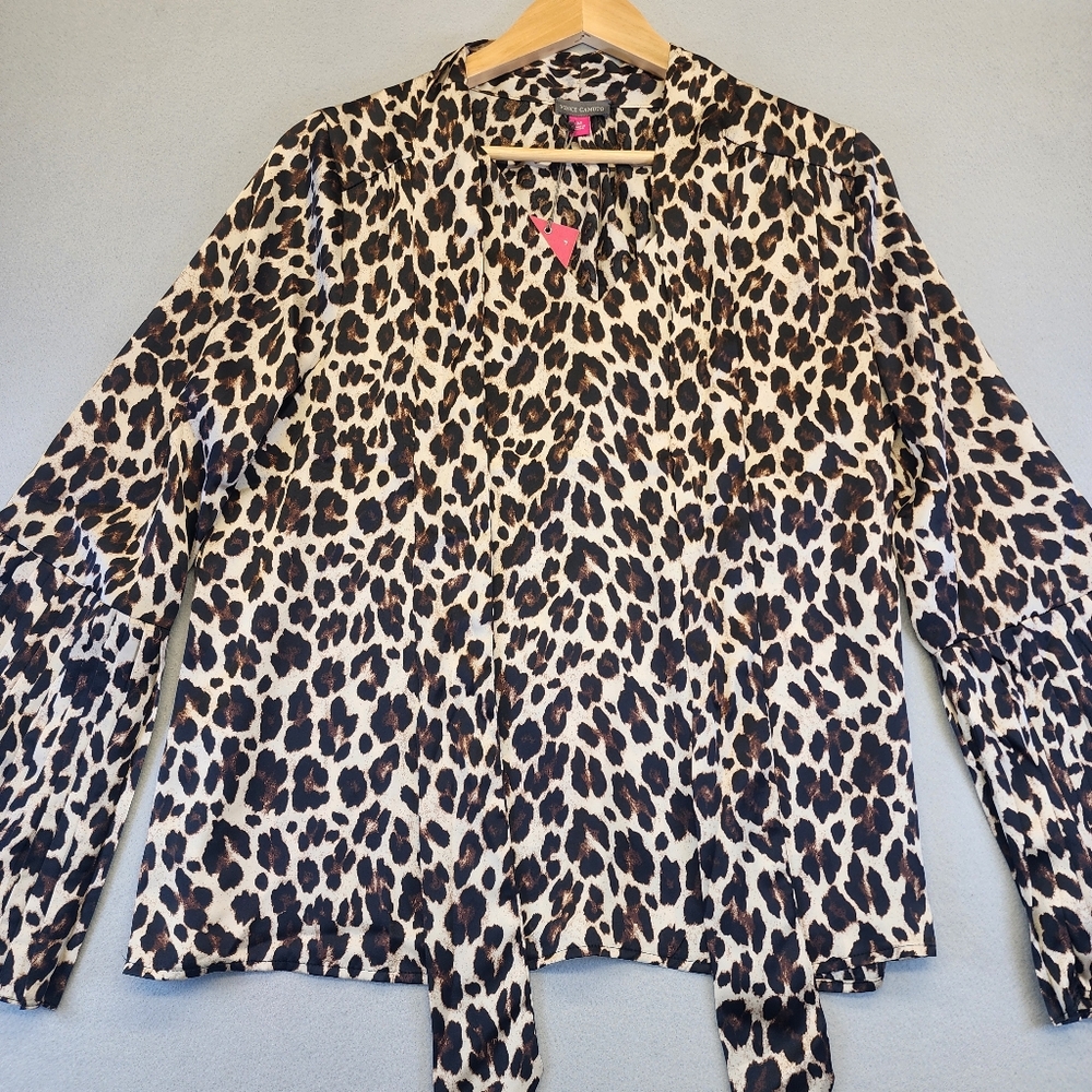 Vince Camuto Leopard Blouse NWT M Silky Tie Neck Pleated Bell Sleeve Boho - Picture 5 of 14